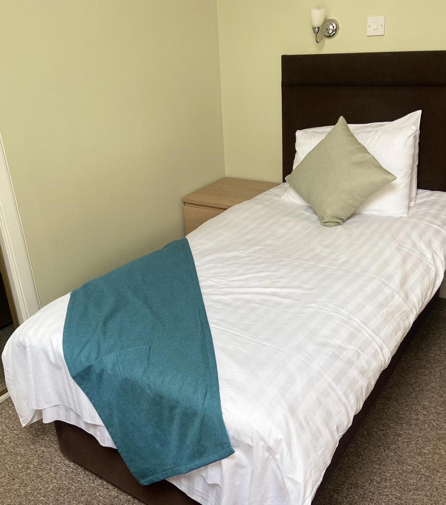 The Strathearn Hotel Dysart 外观 照片