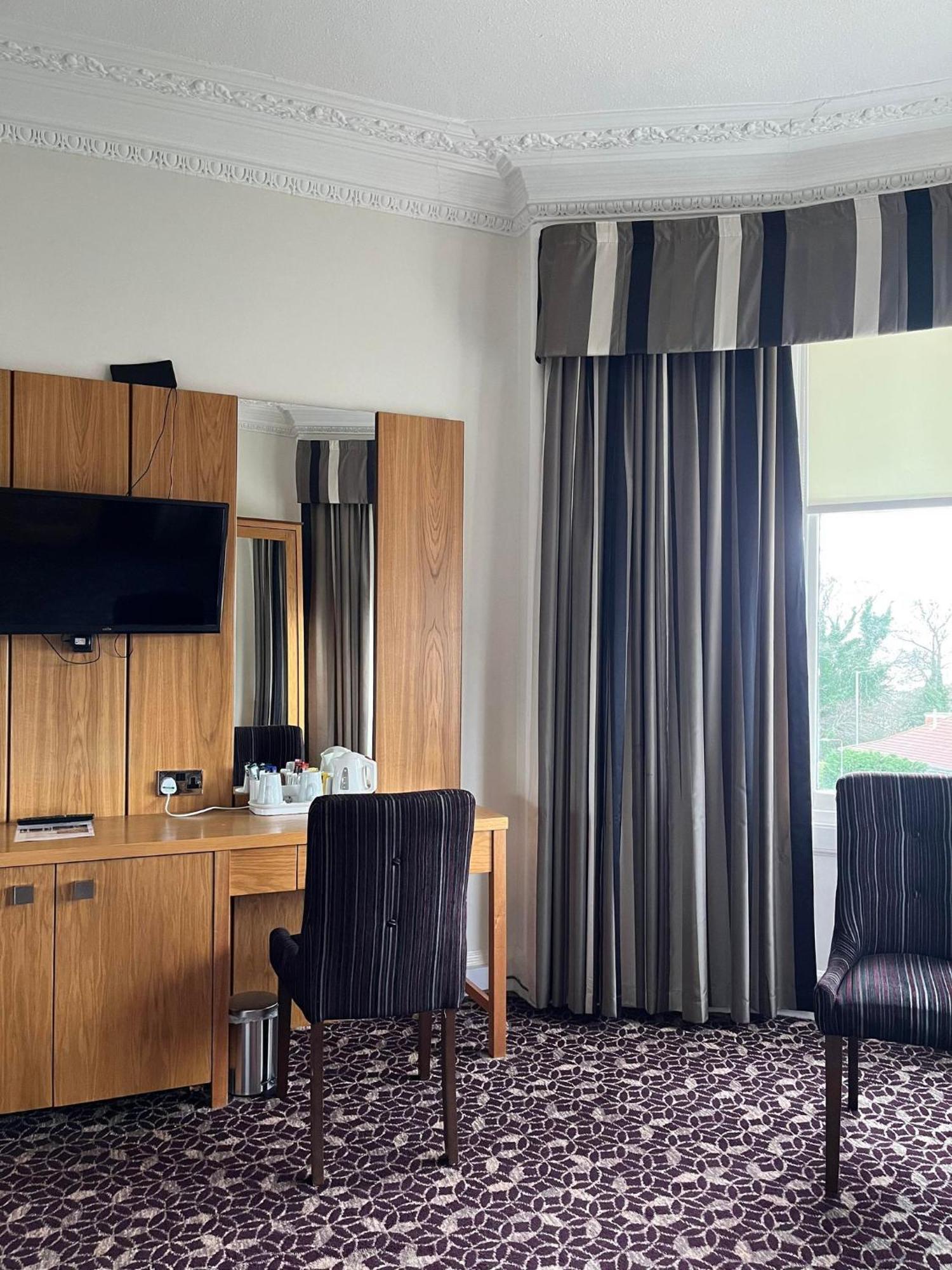 The Strathearn Hotel Dysart 外观 照片